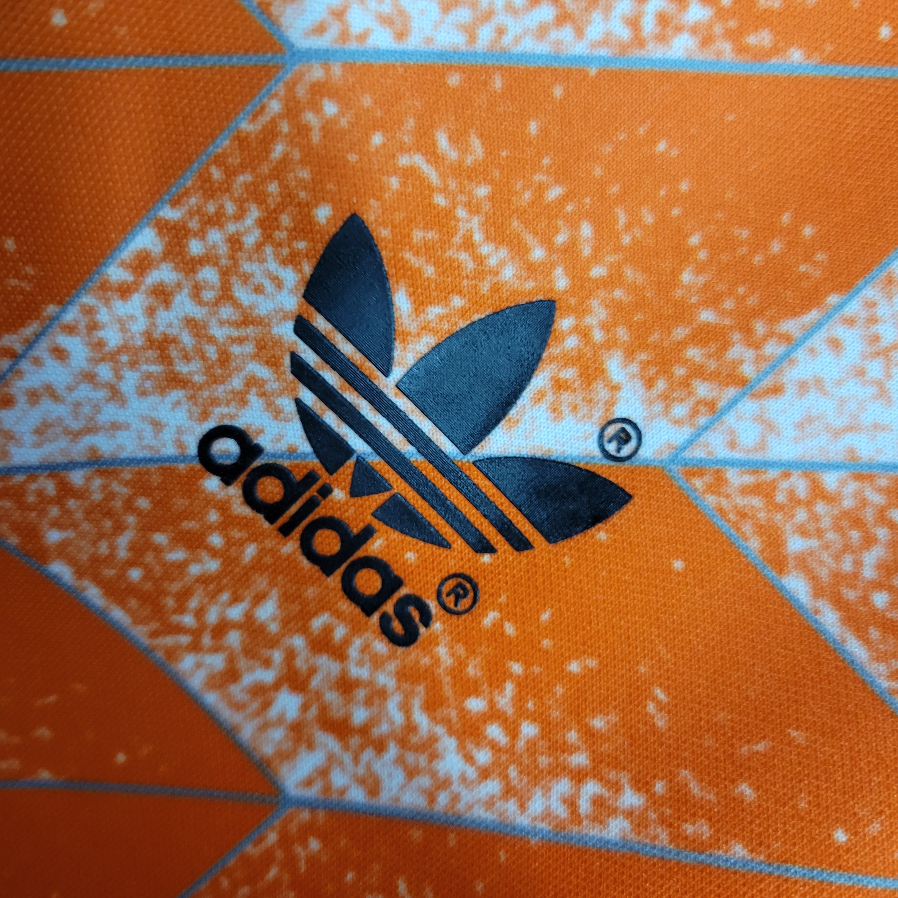 Holanda Principal 88/89
